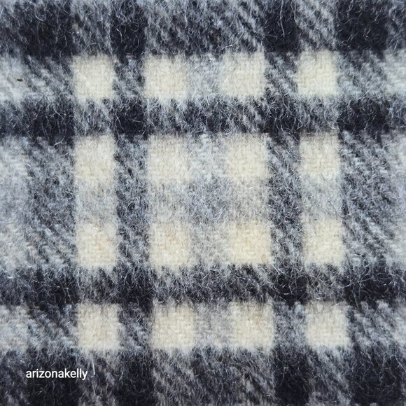 NWOT Enzo Mantovani Wool/Cashmere Scarf in Plaid Grey Black - Picture 8 of 11